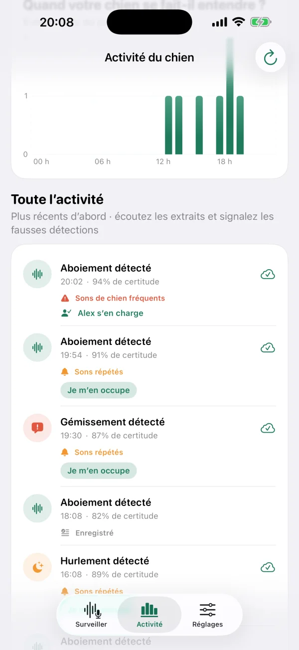 Historique d’activité de BarkPing en français avec des événements d’exemple